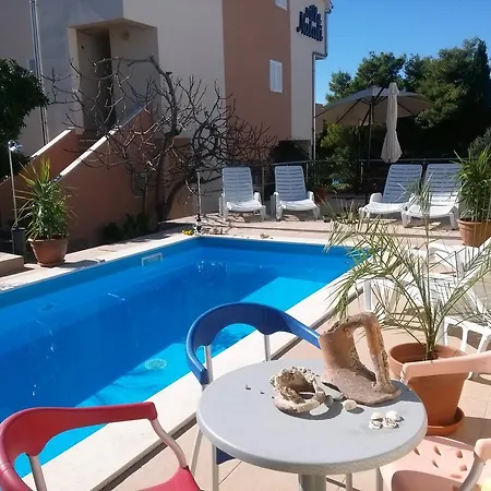 Apartments Villa Natali - Heating Pool Trogir Room photo