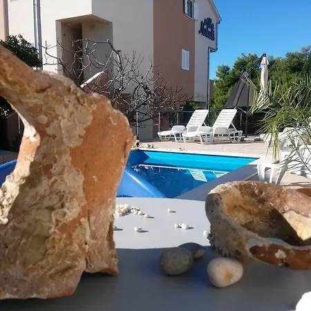 Apartments Villa Natali - Heating Pool Trogir Room photo
