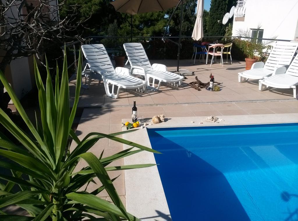 Natali - Heating Pool Trogir