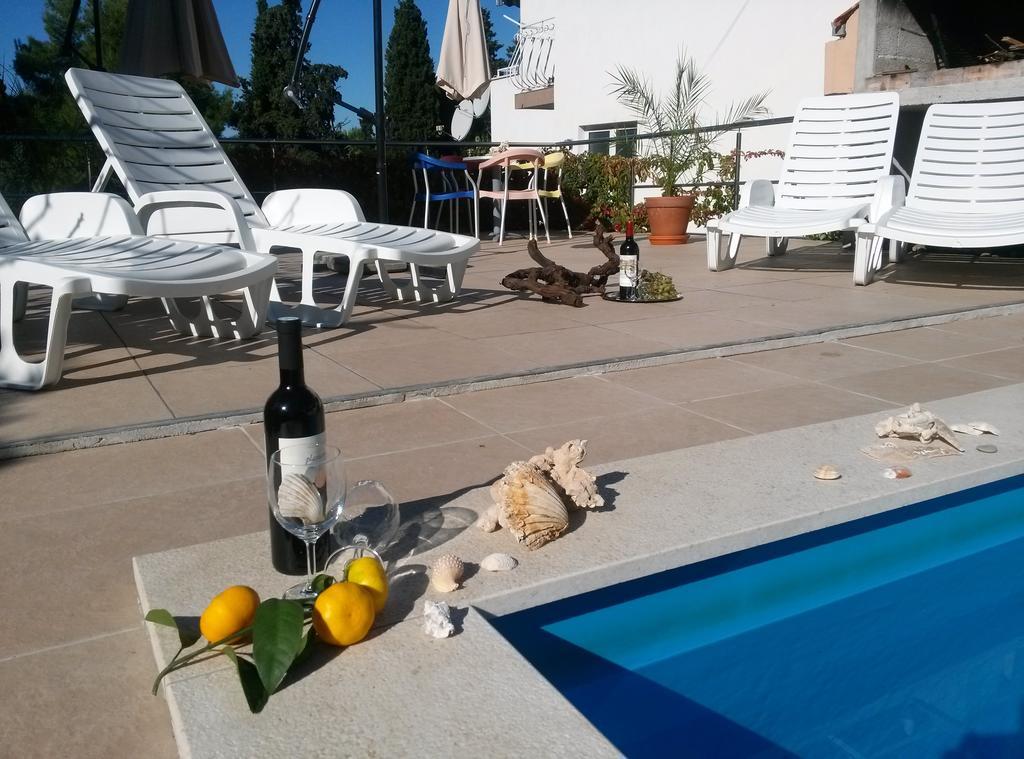 Natali - Heating Pool Apartment *