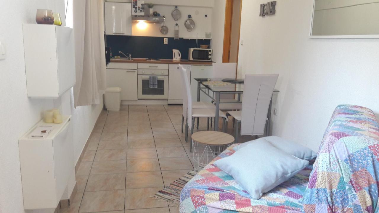 Natali - Heating Pool Apartment
