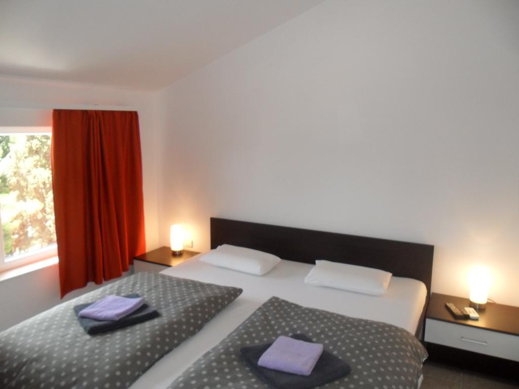 Natali - Heating Pool * Trogir