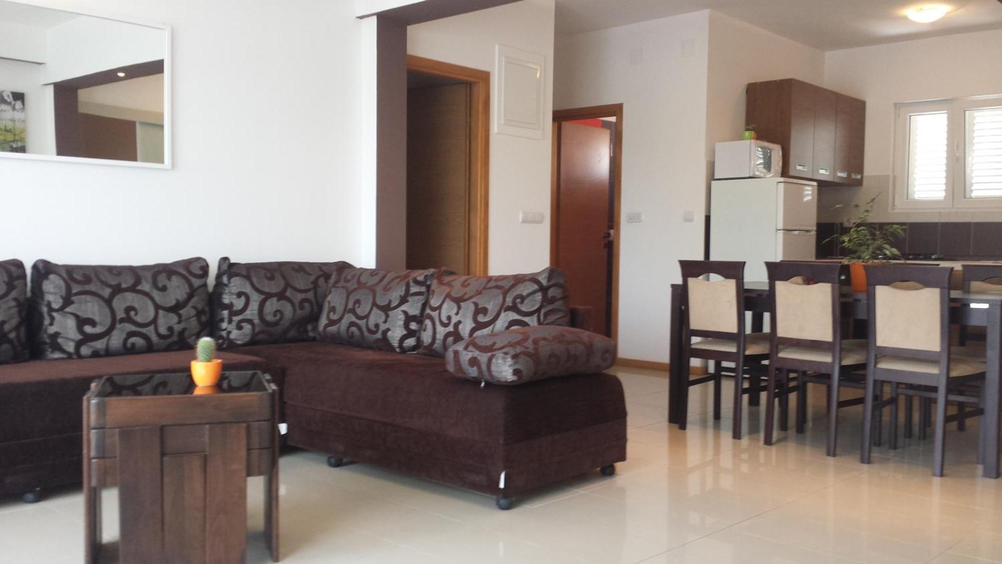 Natali - Heating Pool Apartment *